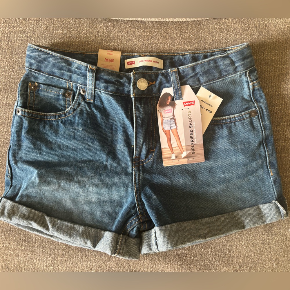 Levi’s shorts